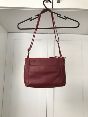 Derek Alexander Burgandy / Wine Crossbody Leather Bag Purse